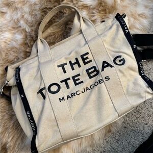 Marc Jacobs The Tote Bag